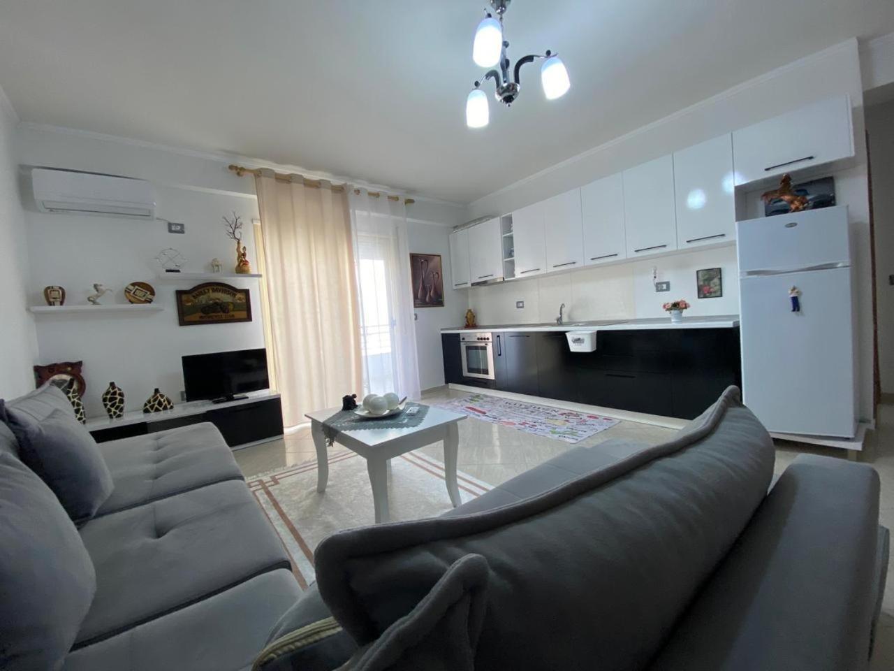 Liam Apartments Vlorë Екстериор снимка